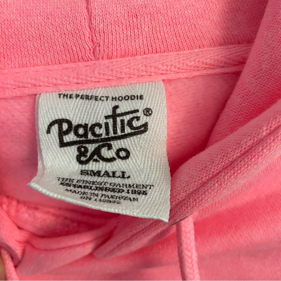 Small pink Myrtle Beach hoodie - Picture 4 of 4